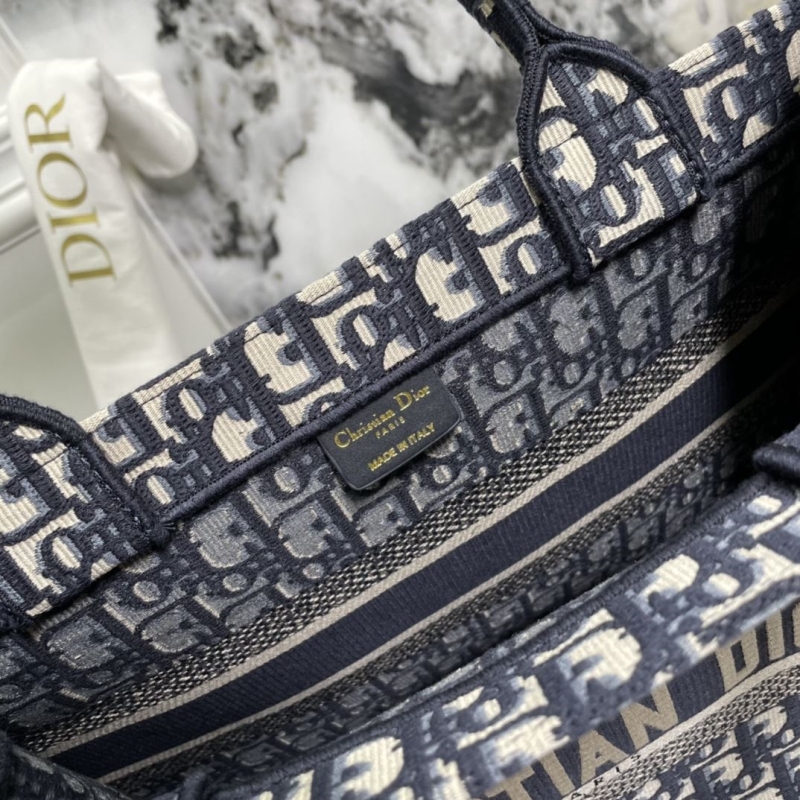 Dior Shopping Bags